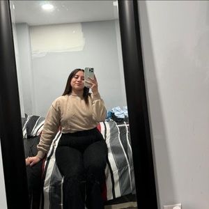 Meet your Posher, Carolina